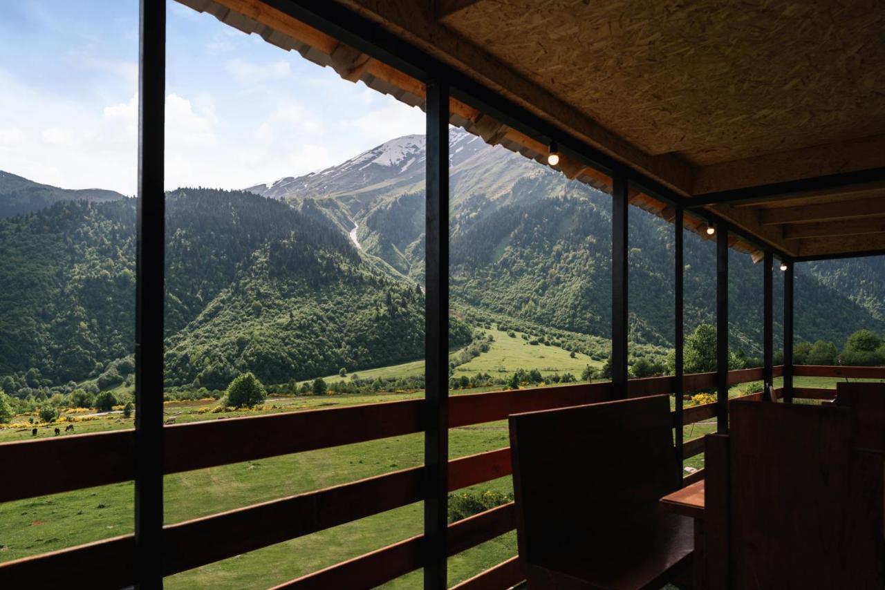 Panorama Ushba Hotell Mestia Eksteriør bilde